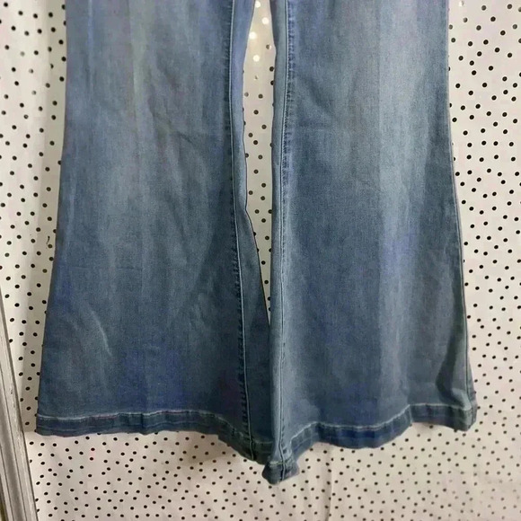 We the Free Wide leg Jeans - Picture 9 of 9